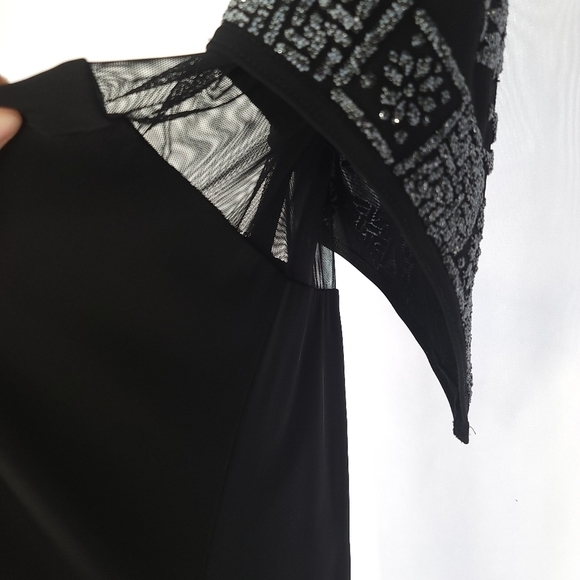 TADASHI Black Sheer Embroidered Velvet Cutout High Neck Jumpsuit Sz2 - Picture 3 of 7